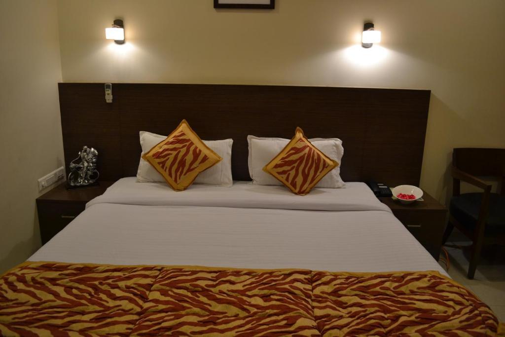 Hotel Adi Nagpur Zewnętrze zdjęcie