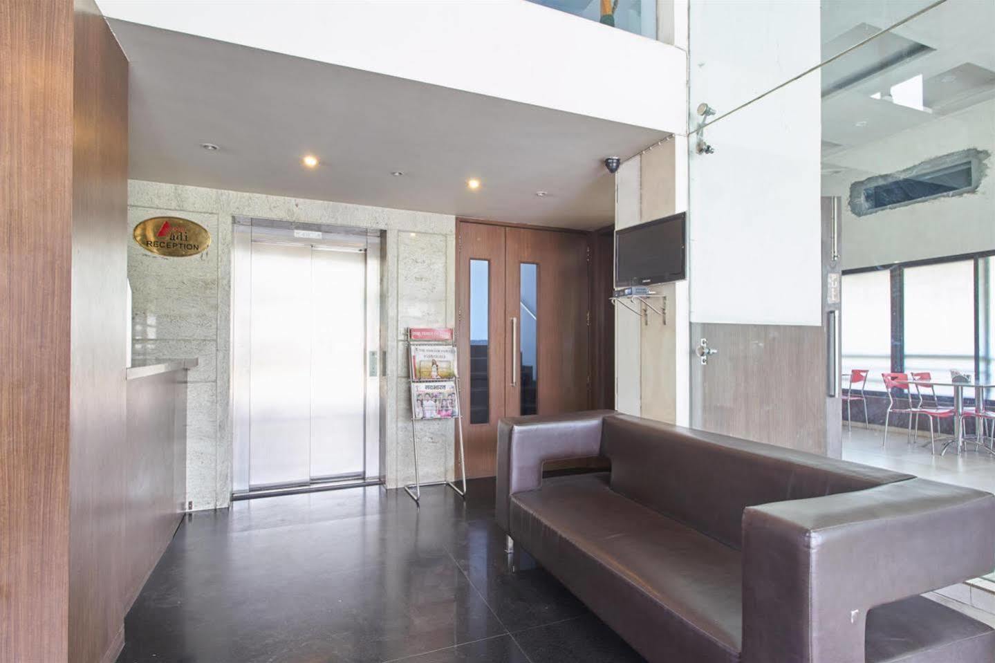 Hotel Adi Nagpur Zewnętrze zdjęcie